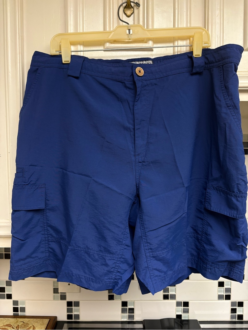 Mojo Sportswear Men’s Fishing Shorts. Size XL.